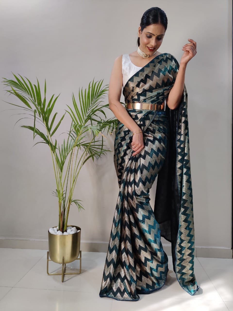 1-MIN READY TO WEAR  SAREE IN   Zig Zag