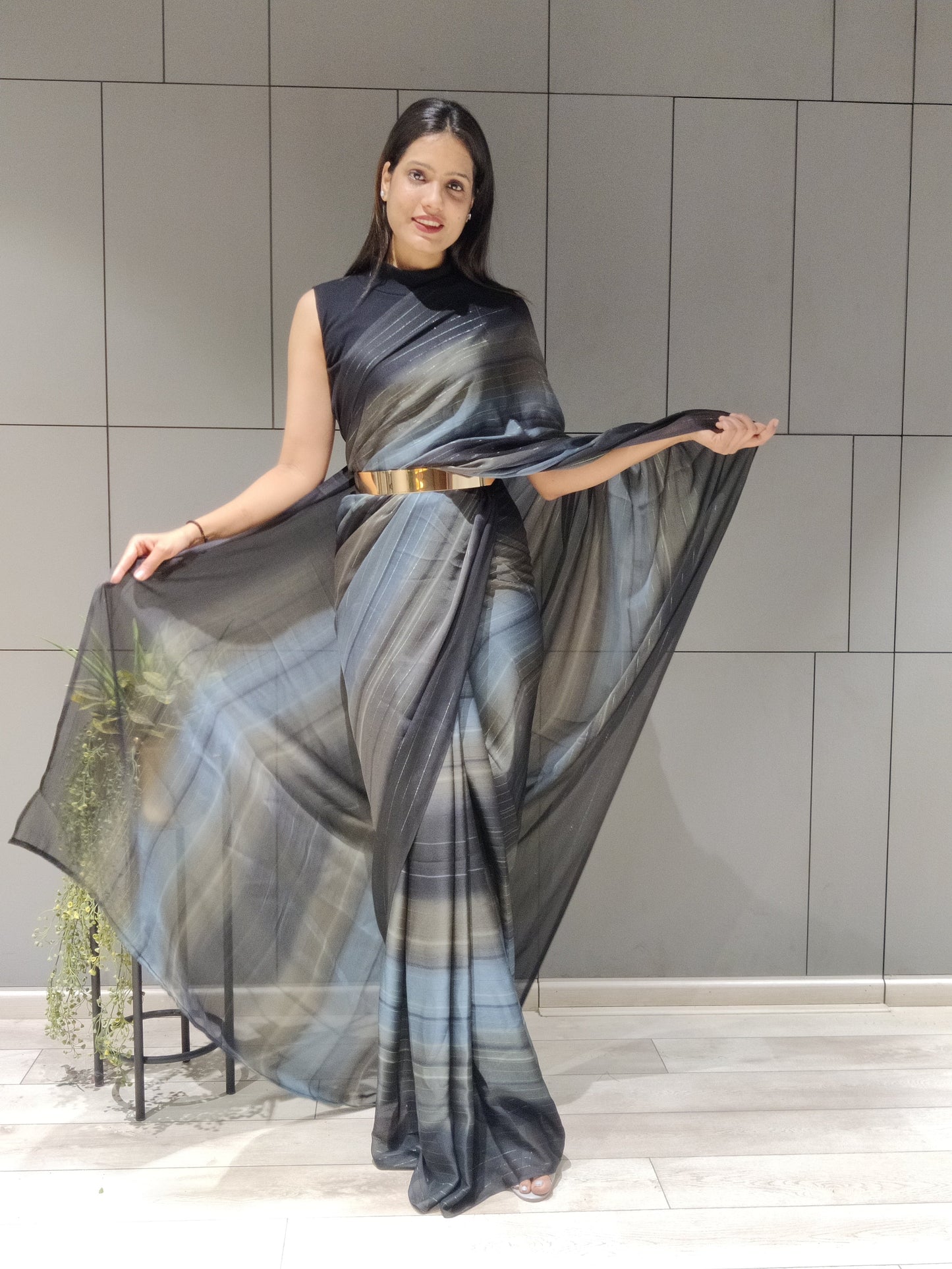 1- MIN READY TO WEAR SAREE WITH IMPORTANT ZARI PADDING