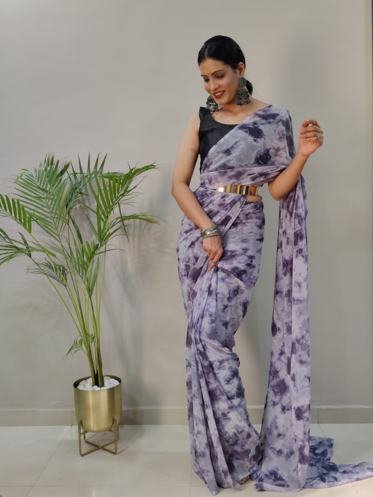 Beautiful 1 Min Sarees With Our Real Modeling Shoot Beautiful prisma dyed print