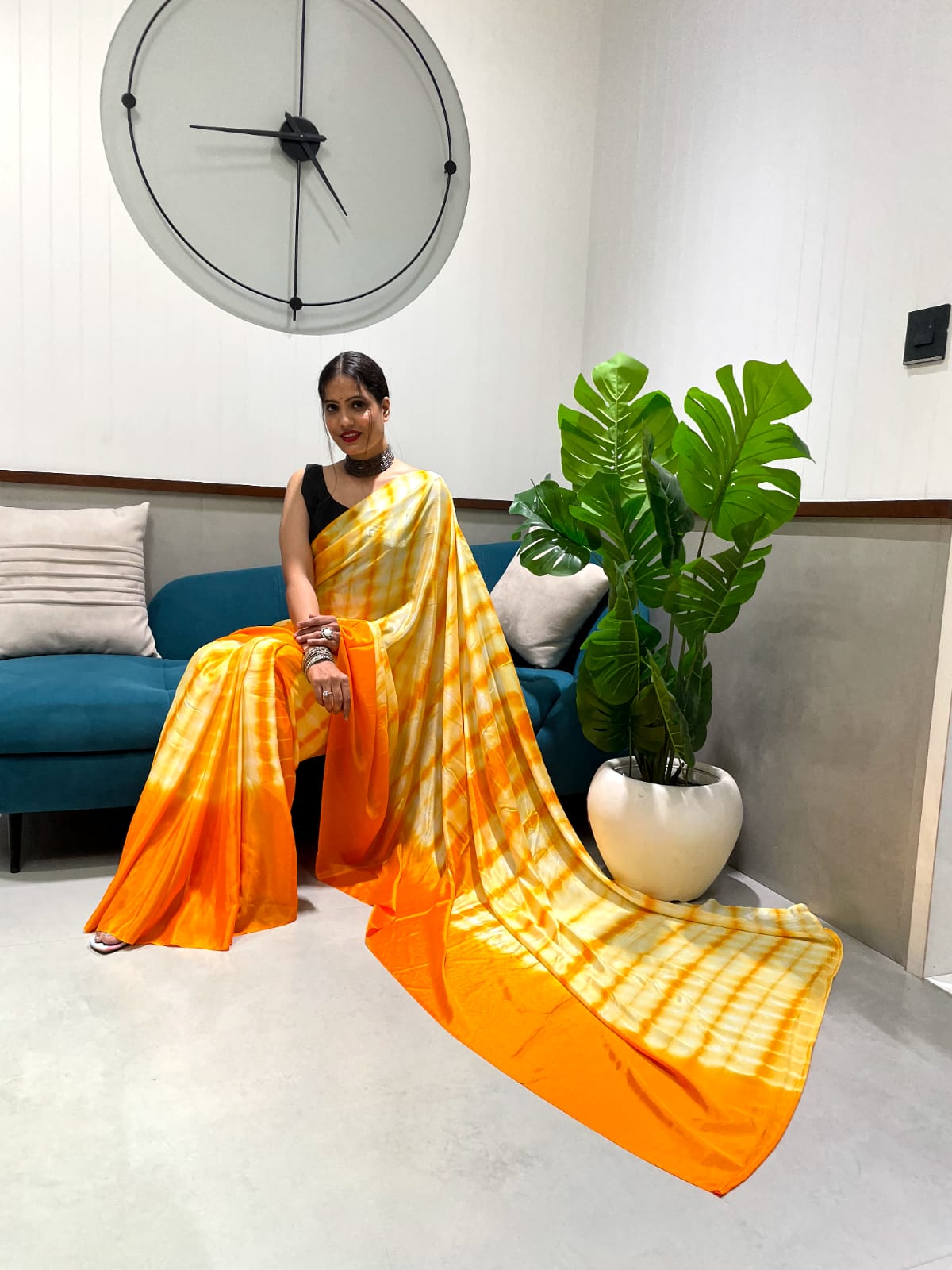 Beautiful 1 Min Sarees With Our Real Modeling Shoot Beautiful prisma dyed print